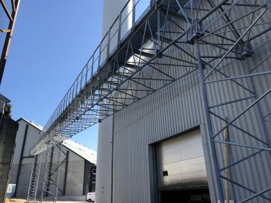 Lattice bridge Lattice bridge